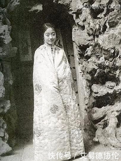 婉容|末代皇后婉容罕见照片,长相清秀美丽,最后一张像极了韩国雪梨!