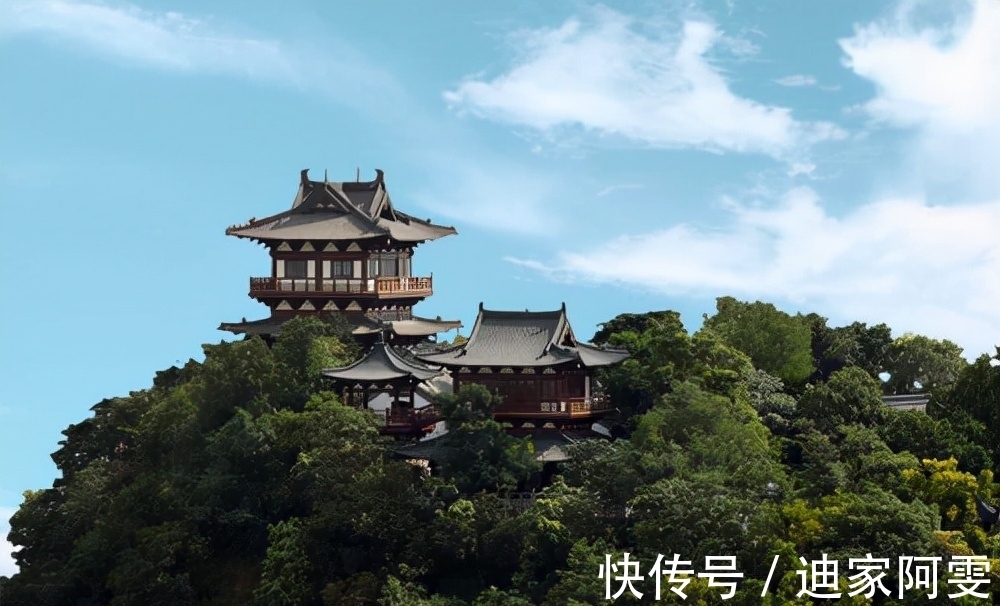 北固山!多景楼上多词章,陆游也曾谱写华章,开篇就是名句,读来引人入胜