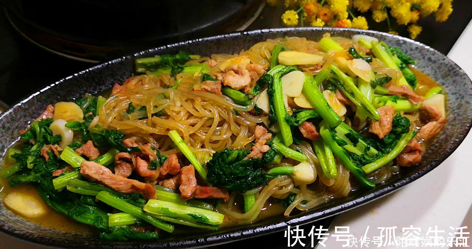 晓峰|炒粉条时总是爱坨爱粘连?大厨教我诀窍,粉条又香又滑,不粘锅!