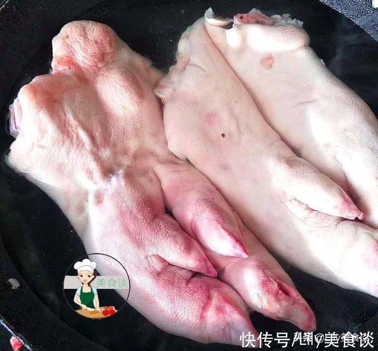 冰箱|夏天记得多买它吃，煮好放冰箱冷藏一夜，鲜滑爽口又营养，真香呀