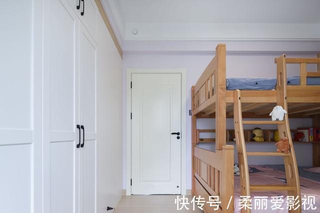 客厅|86㎡挤出三房,还有衣帽间!客厅贴满瓷砖,完工后很大气