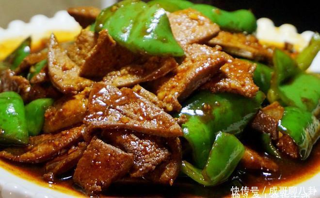 端上桌立马让你有食欲的春节美食,口感浓郁,酌酒下饭都不错!