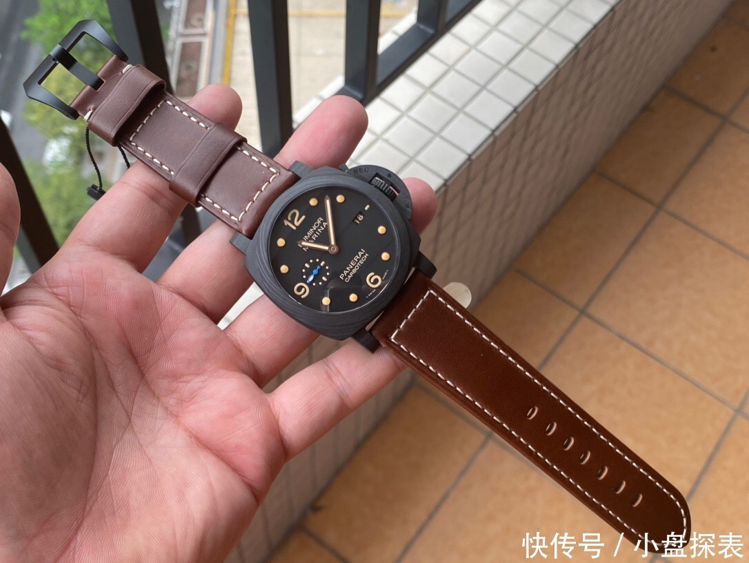 表带|VS沛纳海“碳纤维”PAM661腕表评测