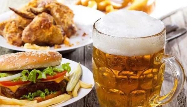 血压|26岁女子持续头疼一礼拜，检查竟是脑出血！这些身体信号需警惕