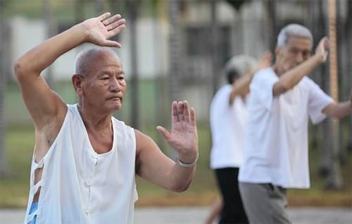  做好|3种食物越吃越“口干”，还会诱发糖尿病，做好3点可预防糖尿病！