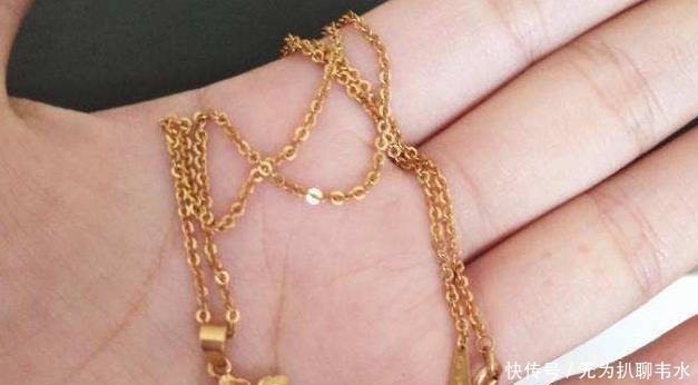 含金量 买“金项链”时,专挑这“3种”,金店老板一看:碰见真内行了!