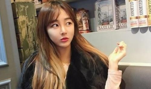 毛睿|不仅颜值高,身材也很好!28岁瓜子脸女生通过健身解锁完美身材