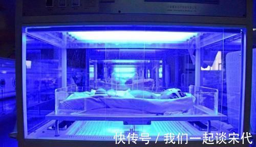 怀孕期间|想要降低新生儿“黄疸”概率，孕妈怀孕期间，需要坚持“三不做”