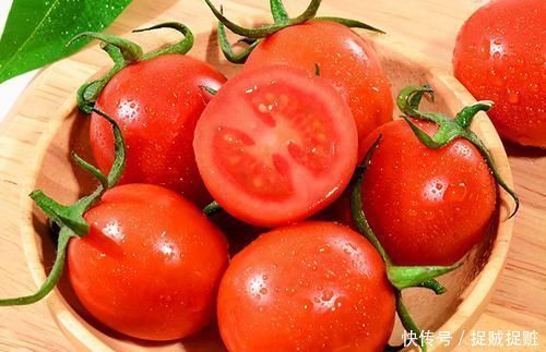 女性不想早衰，不妨常吃以下食物，保護血管，美容養(yǎng)顏，早吃早好