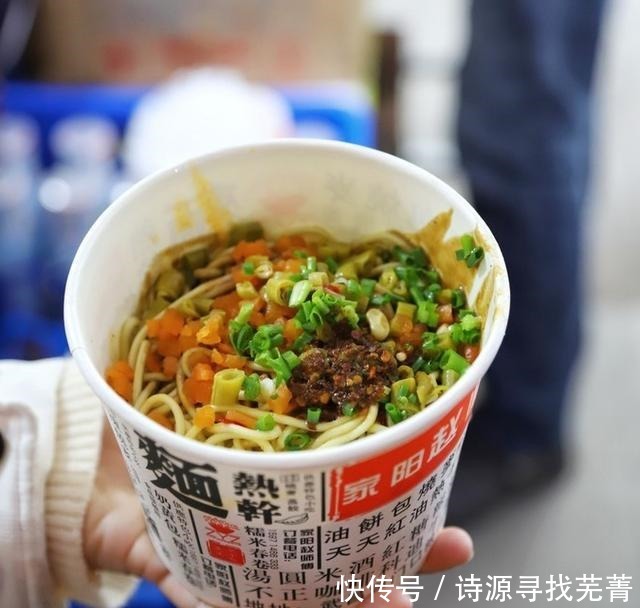 走街串巷遍寻美食,舌尖上的武汉,果然名不虚传!