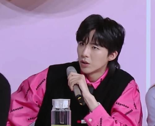 《快乐大本营》最新预告，顶流女艺人难得来袭，还有众多综艺咖！