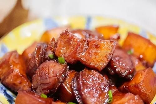  做法|红烧肉好吃有诀窍，教你做肉的正确做法与用料，红烧肉不好吃才怪