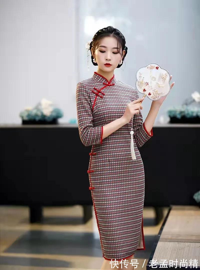 格子|格子旗袍是女装中经典流行元素,不挑身材不挑人,展露柔美好风情