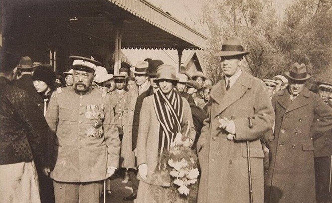 阎锡山的智慧,威严带领下,是手下甘愿为他守墓六十载!