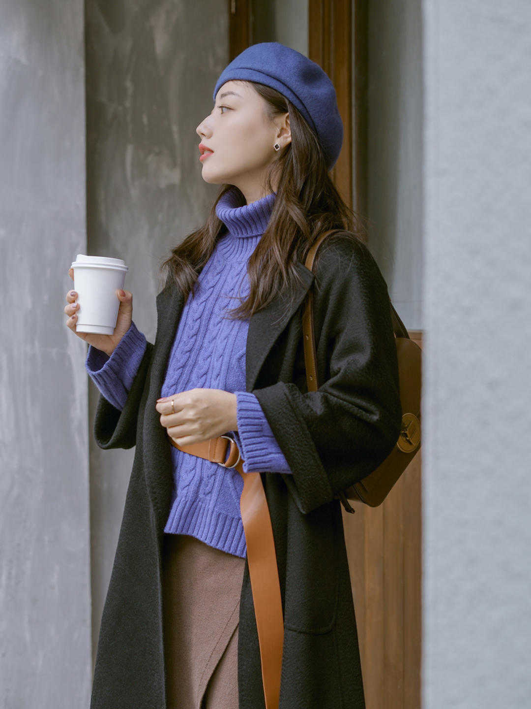 风格 天冷了,穿一件黑色大衣百搭不挑人,还能提升气质又温暖显瘦