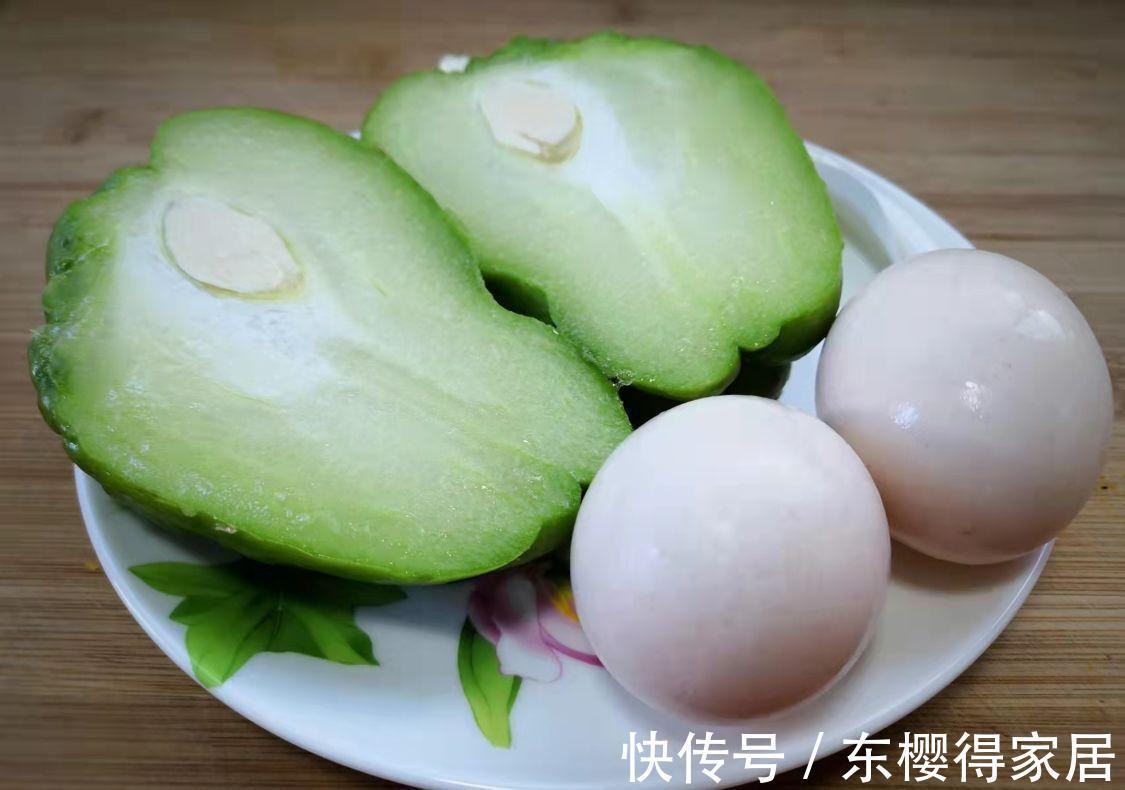 这瓜既是水果又是菜，疏肝止咳本领大，加鸡蛋一炒，比黄瓜更美味