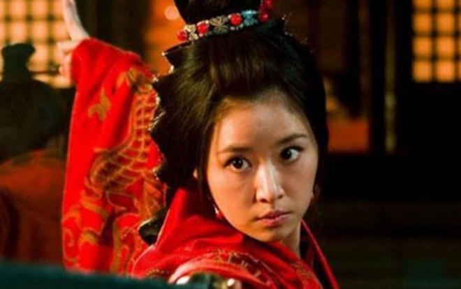 孙尚香|20岁孙尚香嫁给49岁刘备,婚后3年无子!原因没那么简单