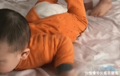 全网|“最卑微弟弟”沦为姐姐的玩具,这怕是全网“混得最惨”的二胎