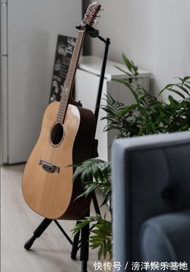 主卧|这是我见过空间利用到最极致的家，34㎡当两室一厅用，还带衣帽间