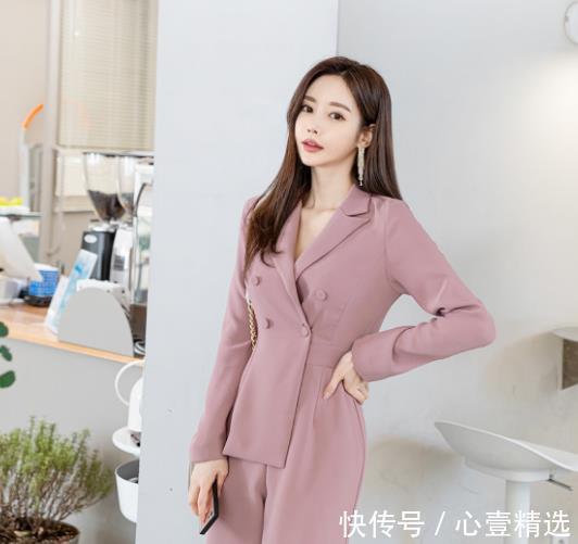 孙允珠|女神孙允珠高清时尚搭配:璀璨萤纱水溶浅粉色气质西装