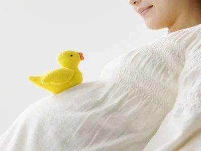 妈妈们|孕妈妈们小心哦~这4种水果尽量不要碰，影响宝宝发育！