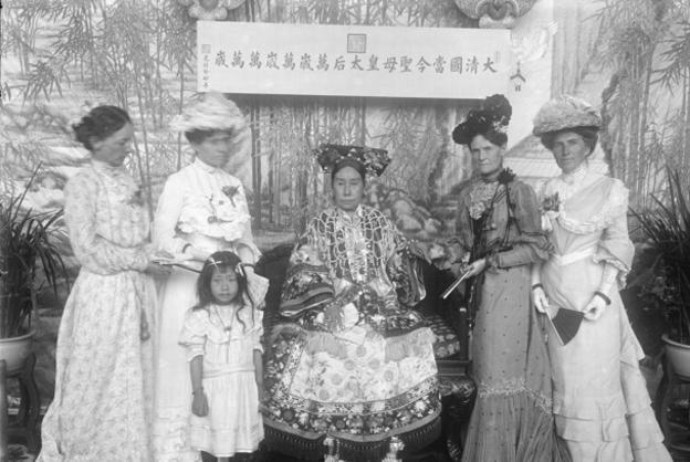 美国|史上最超清的慈禧太后照片,一直藏在美国档案馆,如今才得见天颜