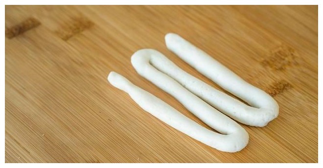 白糖糕好吃的秘诀，记住关键3步，个个空心酥脆，保证一次成功！