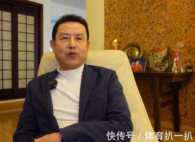 中国女排冠军|久违!中国女排冠军师徒罕见上镜,陈忠和神采飞扬,冯坤消瘦不少
