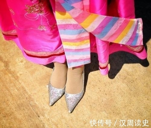 超短裙 朝鲜女孩,长在高跟鞋上的美丽