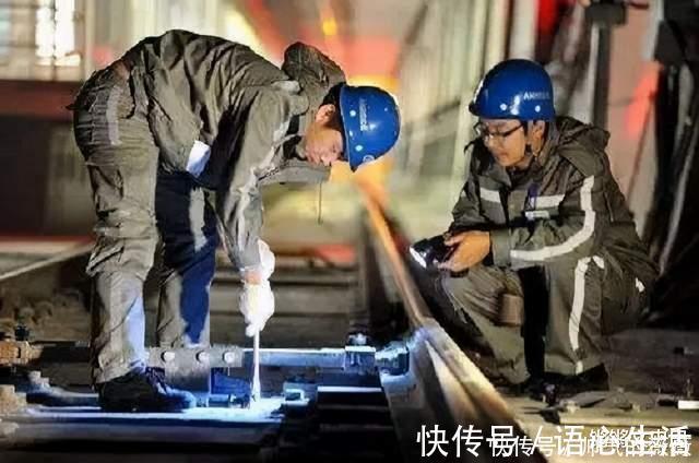 “工匠精神”的高大上,匹配不上技工底薪,情懷只能被現實打敗