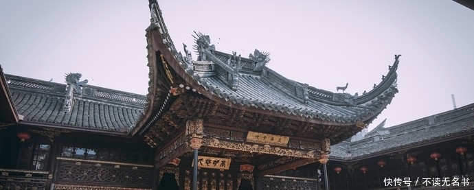 他酷爱买买买,买出了中国最古老的私人图书馆