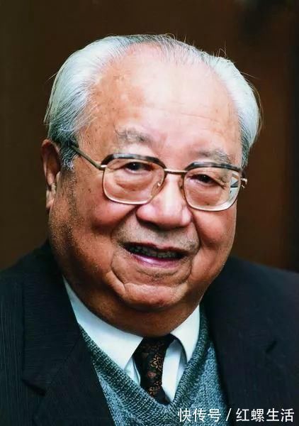 洗澡之后#钱钟书去世后，费孝通想与他的妻子再续前缘，杨绛不要知难而上