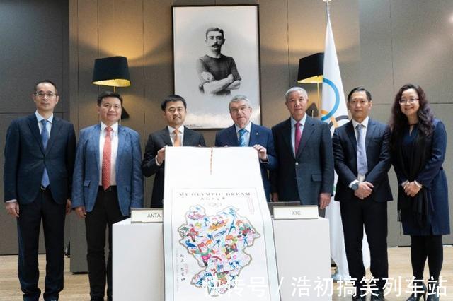 品牌 耐克最大的竞争对手,当年带着1千双球鞋去北漂,如今赚到9百亿