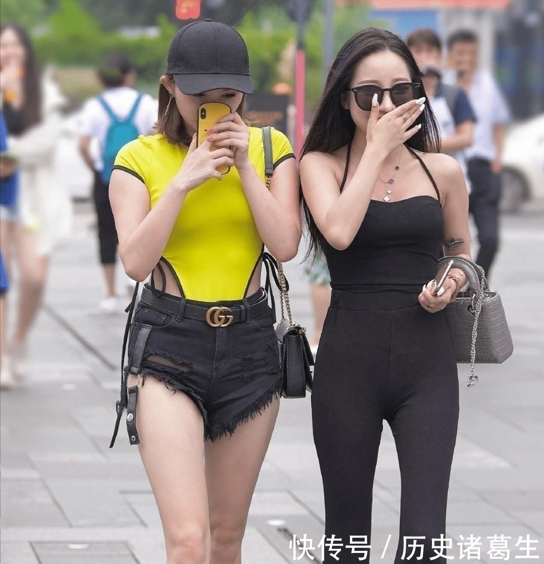 糖果色 微胖身材也要穿出时髦感,单品选择更要有技巧,时尚造型凹起来