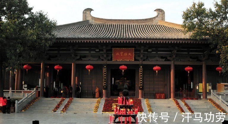 忠告!佛法高僧的忠告,和人相处,不要在三种事上妥协,易招灾惹祸!