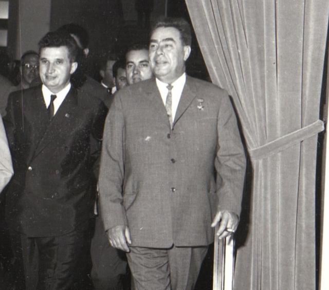 原因|齐奥塞斯库夫妇被枪毙的时候,苏联为何不救呢主要原因是三点