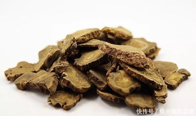 用它泡茶喝，专门排肠毒！每天只需3克，简单又实用