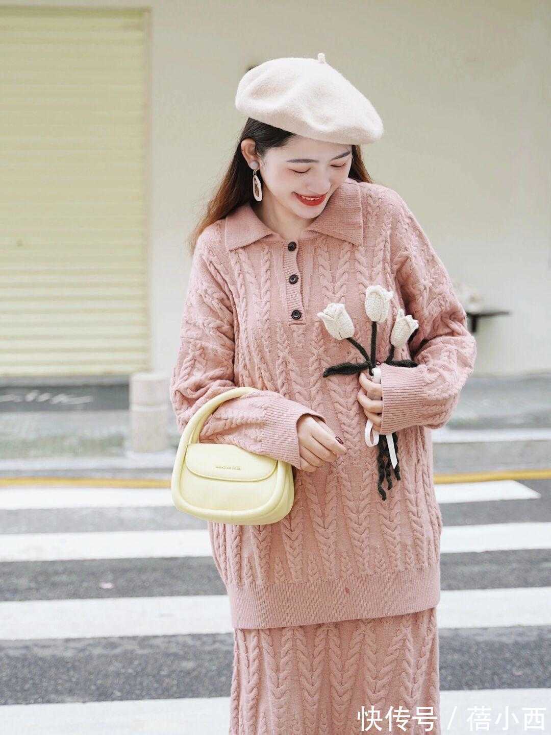 贝雷帽 初春别只知道穿卫衣,试试针织衫+半身裙的搭配,轻松美出新高度