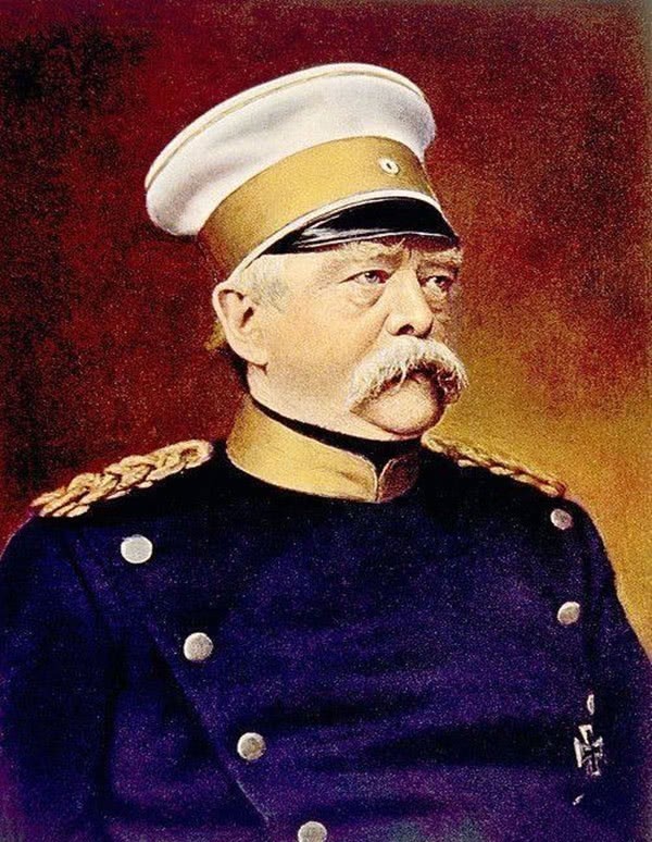 崛起|普鲁士何以在强国的夹缝中崛起？国王腓特烈和宰相俾斯麦功不可没