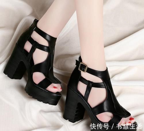 鱼春|甜美秀气优雅的女鞋穿出好身材，轻松上班逛街，更显女神范儿