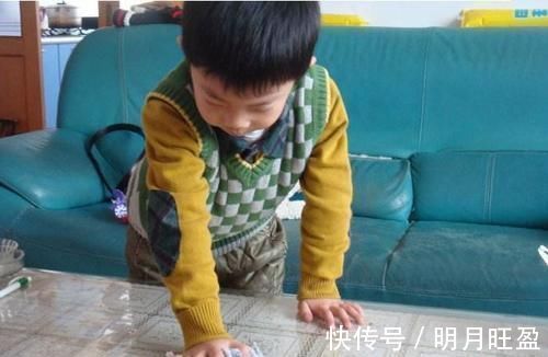 丽丽|三胞胎合伙欺负小姨,妈妈赶来后问是谁干的,宝宝们当场窝里反了