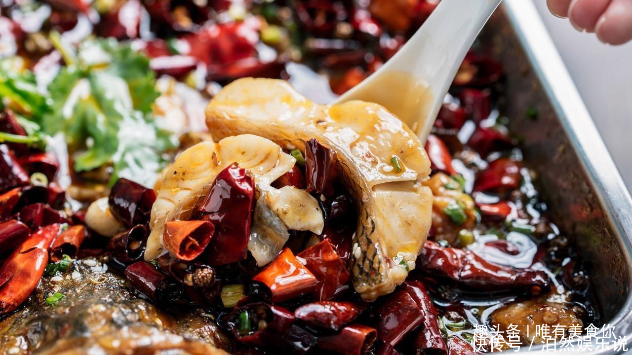  江湖|江湖菜的鼻祖——来凤鱼，为什么这么出名，到底是怎么做的