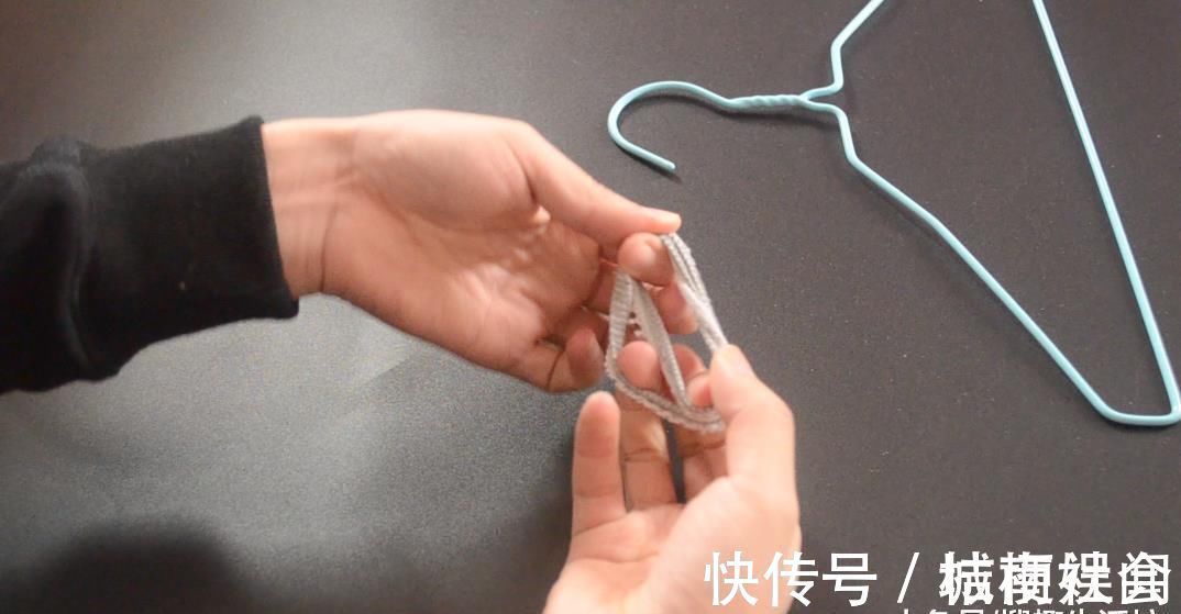 小圆|袜子剪一剪套在衣架上太实用了, 解决了很多家庭的困扰, 赶紧试试
