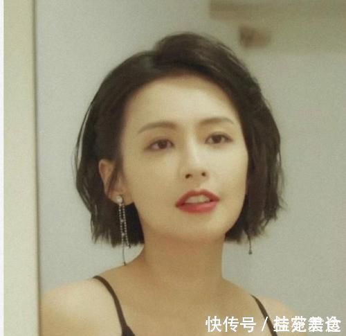 马伊琍|过了40岁的职场女人，建议剪这4款“贴耳短发”，显脸小又显气质