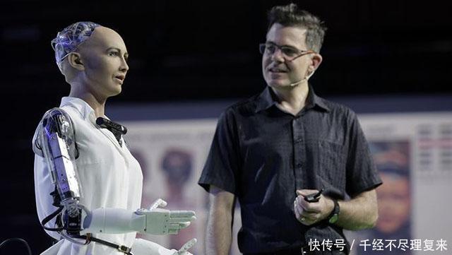 索菲亚|当年扬言我将会摧毁人类的女性机器人索菲亚,如今改成啥样了