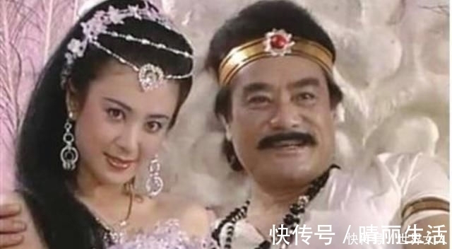 女娲娘娘|女娲想杀纣王被金光所阻，女娲真的杀不了纣王吗