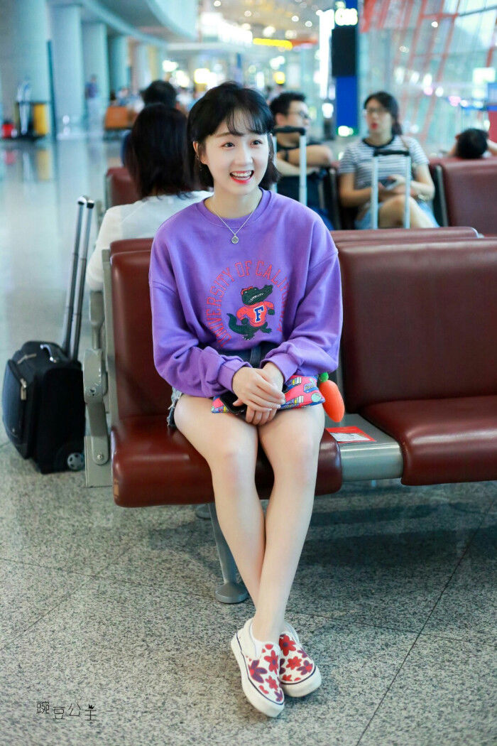 王一博与李子璇恋情引爆热搜，现其公司正式做出回应