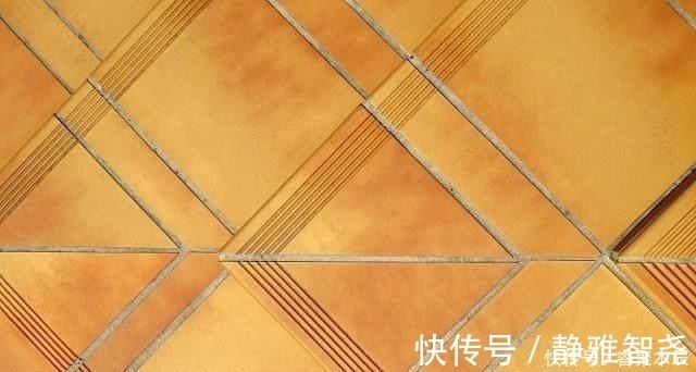 开裂|瓷砖开裂不要怕，老工匠教你一招修复好