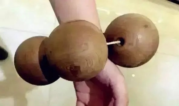 朋友|玩文玩的朋友都追求越大越好