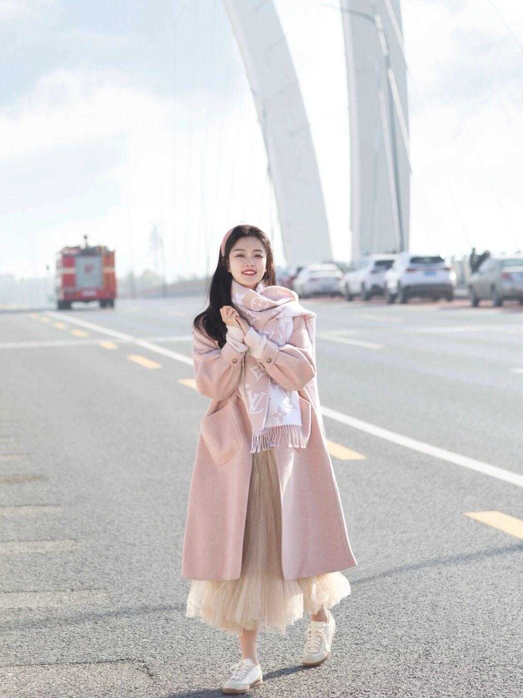 冬天|谁说冬天不适合穿纱裙的?跟着博主这样穿,真的好好看